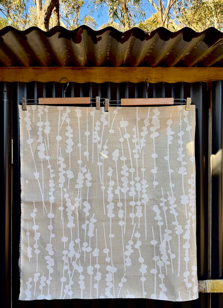 Pod White - heavyweight linen cut piece 77cm x 68cm
