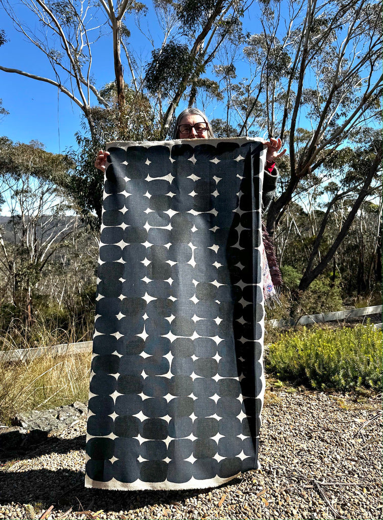 Stoney Indigo Black - heavyweight linen cut piece 70cm x 136cm