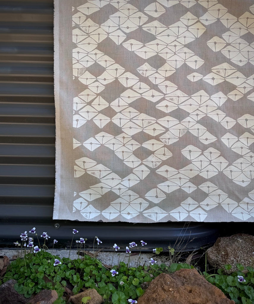 Wollemi White - midweight linen cut piece 75cm x 148cm