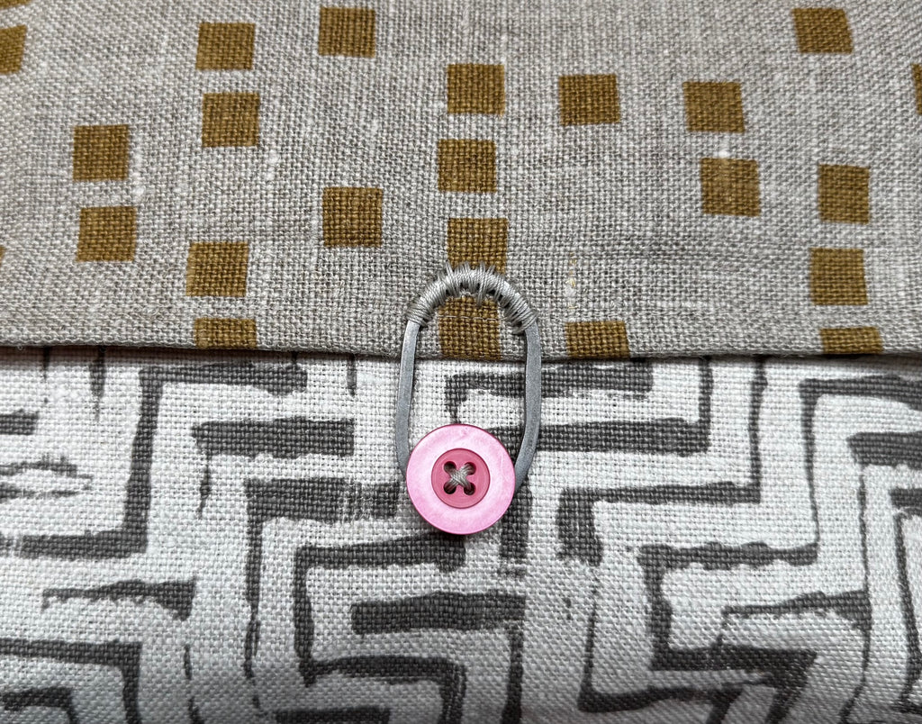 Paterson Project Pouch - Box Sand + Currawong White + Thatch Slate