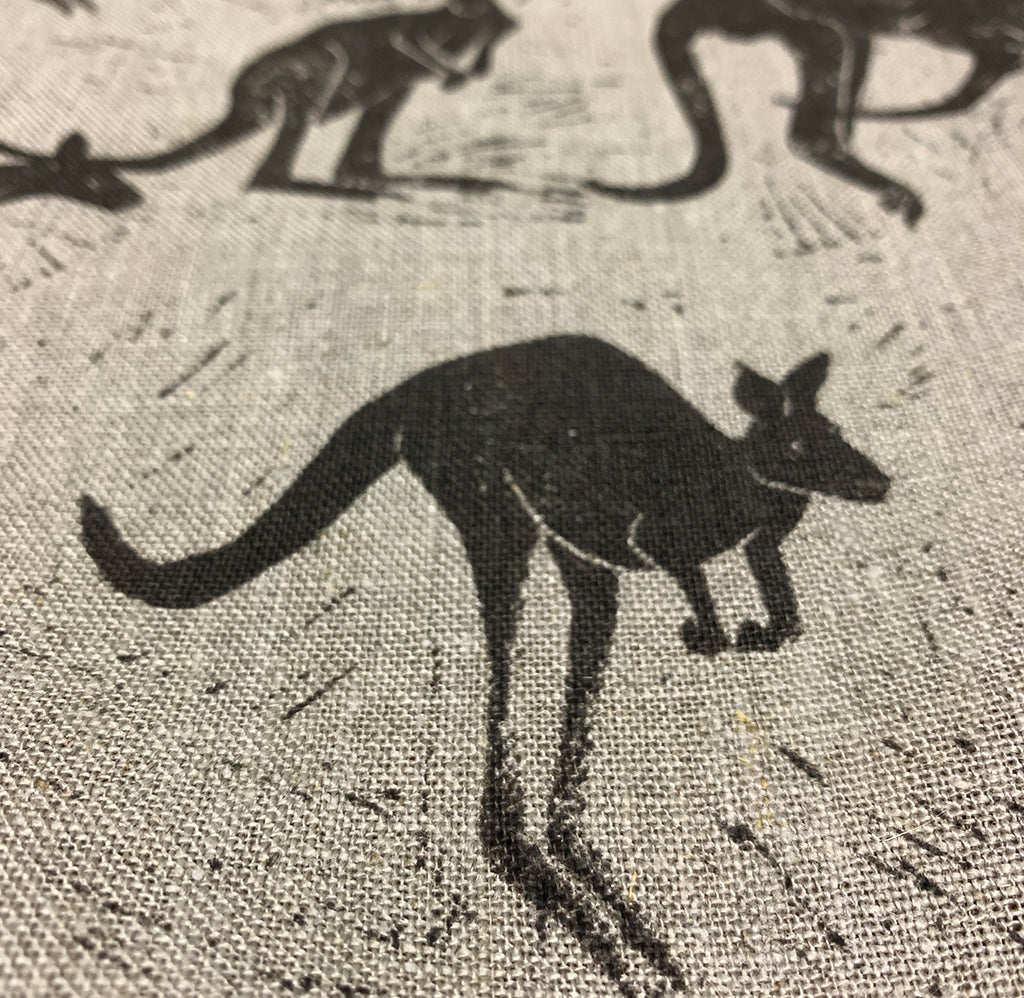 Kangaroo Run Charcoal - midweight linen cut piece 75cm x 140cm